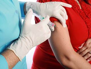Transplant patients and immunosuppressed individuals should be vaccinated. Transplant patients and immunosuppressed individuals should be vaccinated.