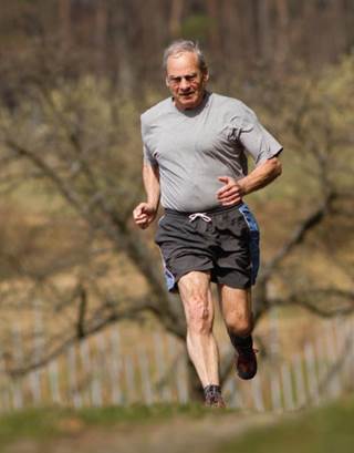 Strenuous aerobic activities found to decrease the risk of end-stage renal disease (ESRD) by 42%. Strenuous aerobic activities found to decrease the risk of end-stage renal disease (ESRD) by 42%.