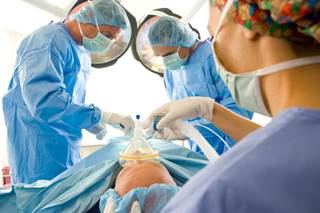 Men with non-palpable tumors had a 46% lower risk of positive surgical margins. Men with non-palpable tumors had a 46% lower risk of positive surgical margins.