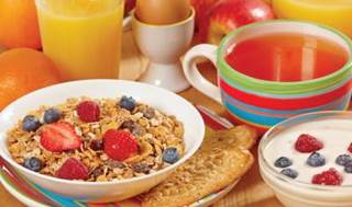 Skipping breakfast increases postprandial hyperglycemia after lunch, dinner. Skipping breakfast increases postprandial hyperglycemia after lunch, dinner.