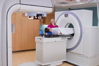 MRI measurements reflecting RV structure and stiffness of the proximal pulmonary vasculature are independent predictors of outcome in PAH. MRI measurements reflecting RV structure and stiffness of the proximal pulmonary vasculature are independent predictors of outcome in PAH.