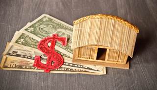 Low household income is an indicator of greater kidney disease risk. Low household income is an indicator of greater kidney disease risk.