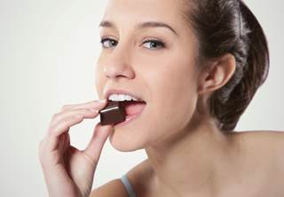 Compared with individuals reporting chocolate intake less than once per month, the rate of AF was lower for people consuming chocolate regularly. Compared with individuals reporting chocolate intake less than once per month, the rate of AF was lower for people consuming chocolate regularly.
