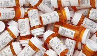 The researchers found that serious events occurred in 14.7% and 3.2% of participants in the methylprednisolone and placebo groups, respectively, mainly due to excess serious infections. The researchers found that serious events occurred in 14.7% and 3.2% of participants in the methylprednisolone and placebo groups, respectively, mainly due to excess serious infections.