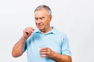 In addition, those born from 1947 to 1964 and 1979 to 1992 have increased risk of heroin overdose death. In addition, those born from 1947 to 1964 and 1979 to 1992 have increased risk of heroin overdose death.