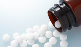 Perioperative aspirin use in patients undergoing RPN does not increase the risk of bleeding complications. Perioperative aspirin use in patients undergoing RPN does not increase the risk of bleeding complications.