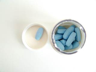 The authors noted that calcium supplements do have side effects, and they urged people to take moderate supplement doses if their diets are deficient in calcium. The authors noted that calcium supplements do have side effects, and they urged people to take moderate supplement doses if their diets are deficient in calcium.