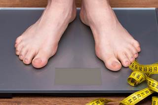 Maximum overweight was also associated with increased cause-specific mortality, including death from cardiovascular disease and coronary heart disease. Maximum overweight was also associated with increased cause-specific mortality, including death from cardiovascular disease and coronary heart disease.