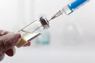 For patients receiving immunosuppressive chemotherapy, live vaccines should be avoided during treatment. For patients receiving immunosuppressive chemotherapy, live vaccines should be avoided during treatment.