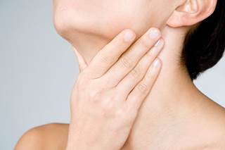 The researchers found that patients of high-volume surgeons had a lower rate of vocal cord paralysis compared to patients of low-volume surgeons. The researchers found that patients of high-volume surgeons had a lower rate of vocal cord paralysis compared to patients of low-volume surgeons.